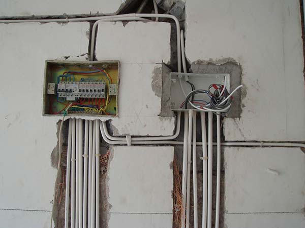 強電、弱電